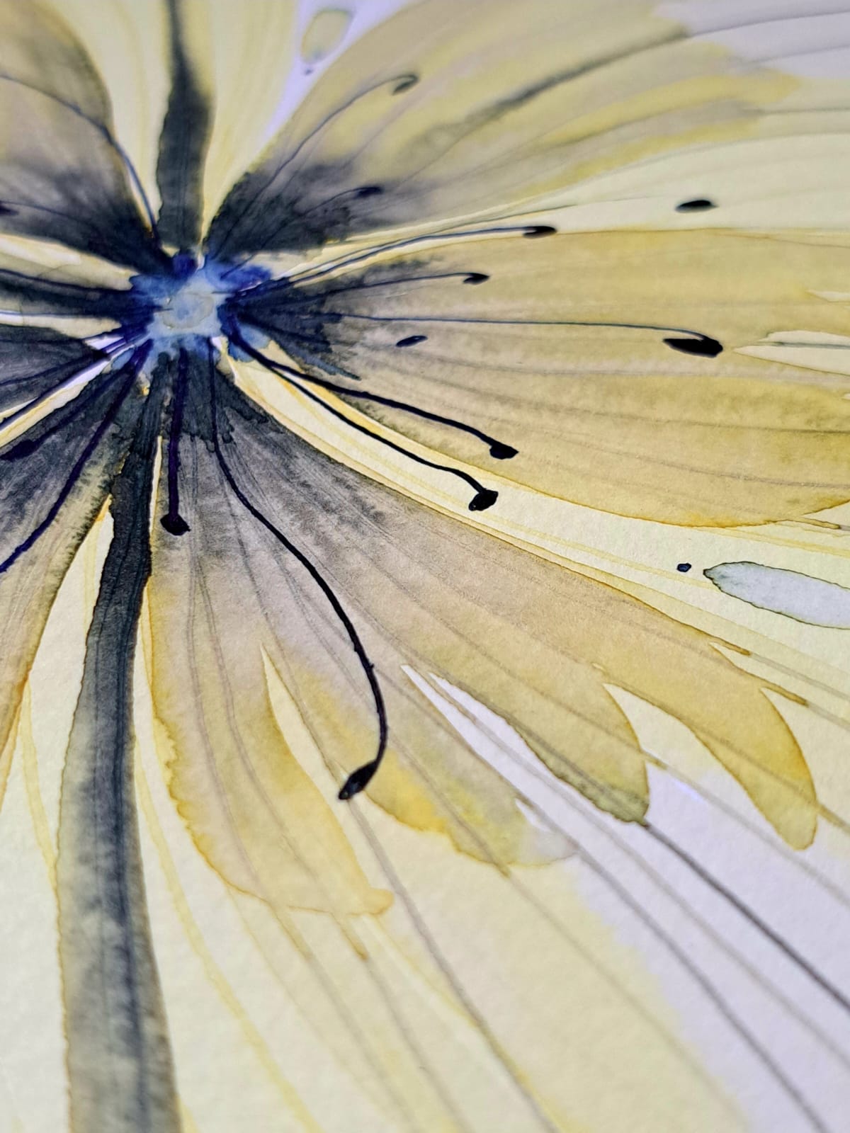 Detalle de tinta y transparencias en acuarela